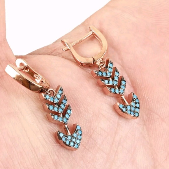 Unique turquoise arrow Rose gold sterling earrings - Picture 3 of 4